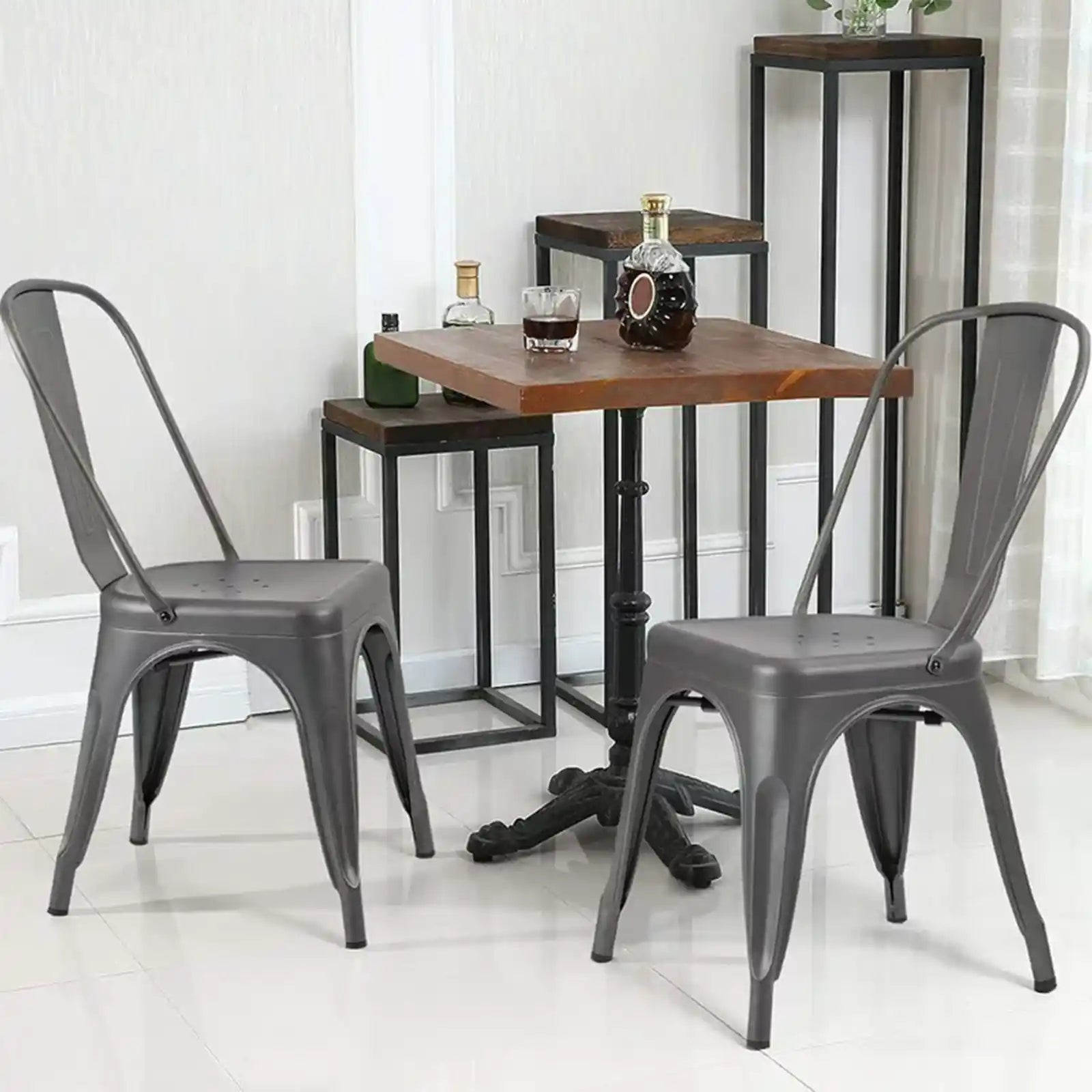 Silla de comedor de metal para uso en interiores y exteriores, silla Trattoria clásica apilable, sillas laterales de metal para comedor de moda, para restaurante Bistro Cafe, juego de 4