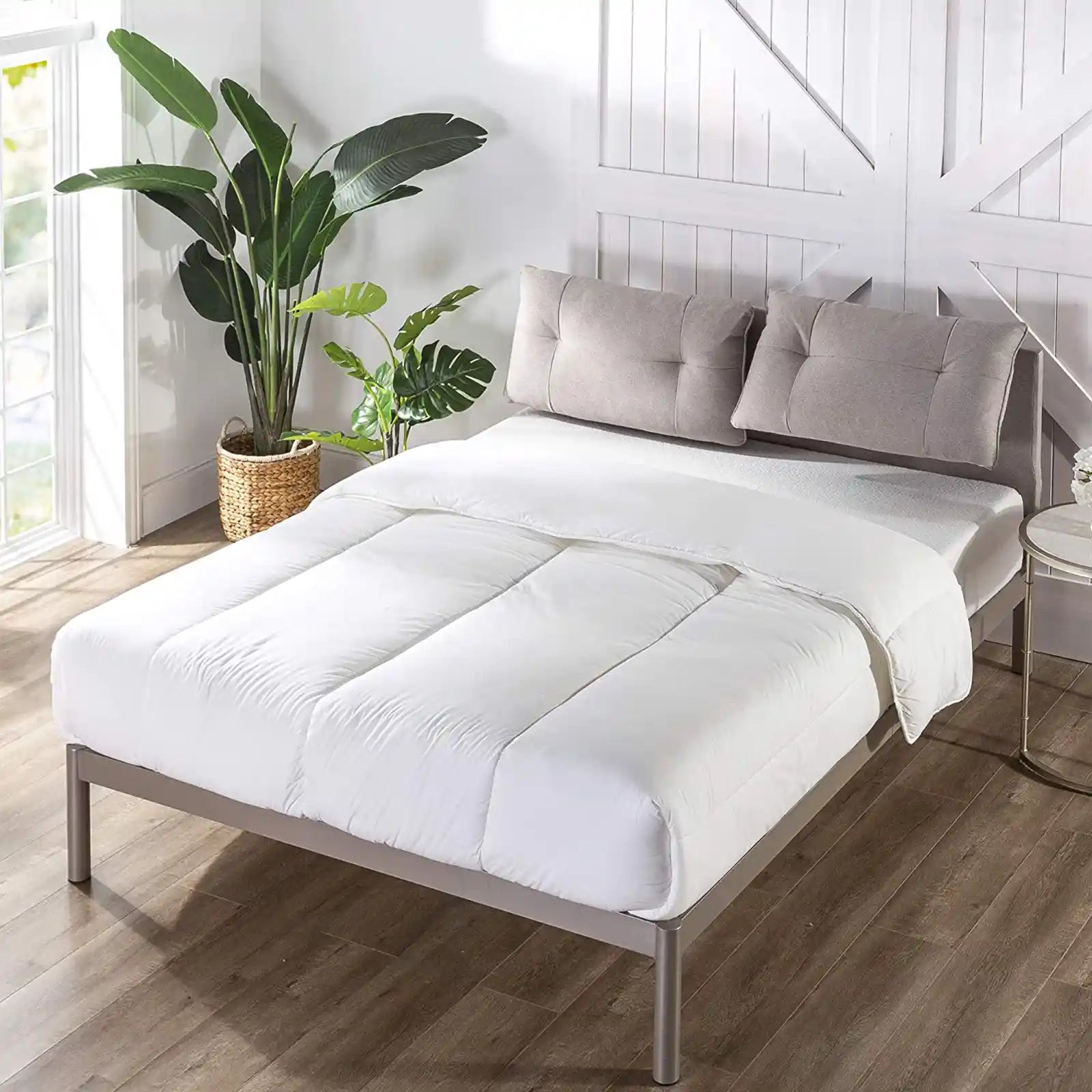 Cama con plataforma de metal con cabecera acolchada reclinable